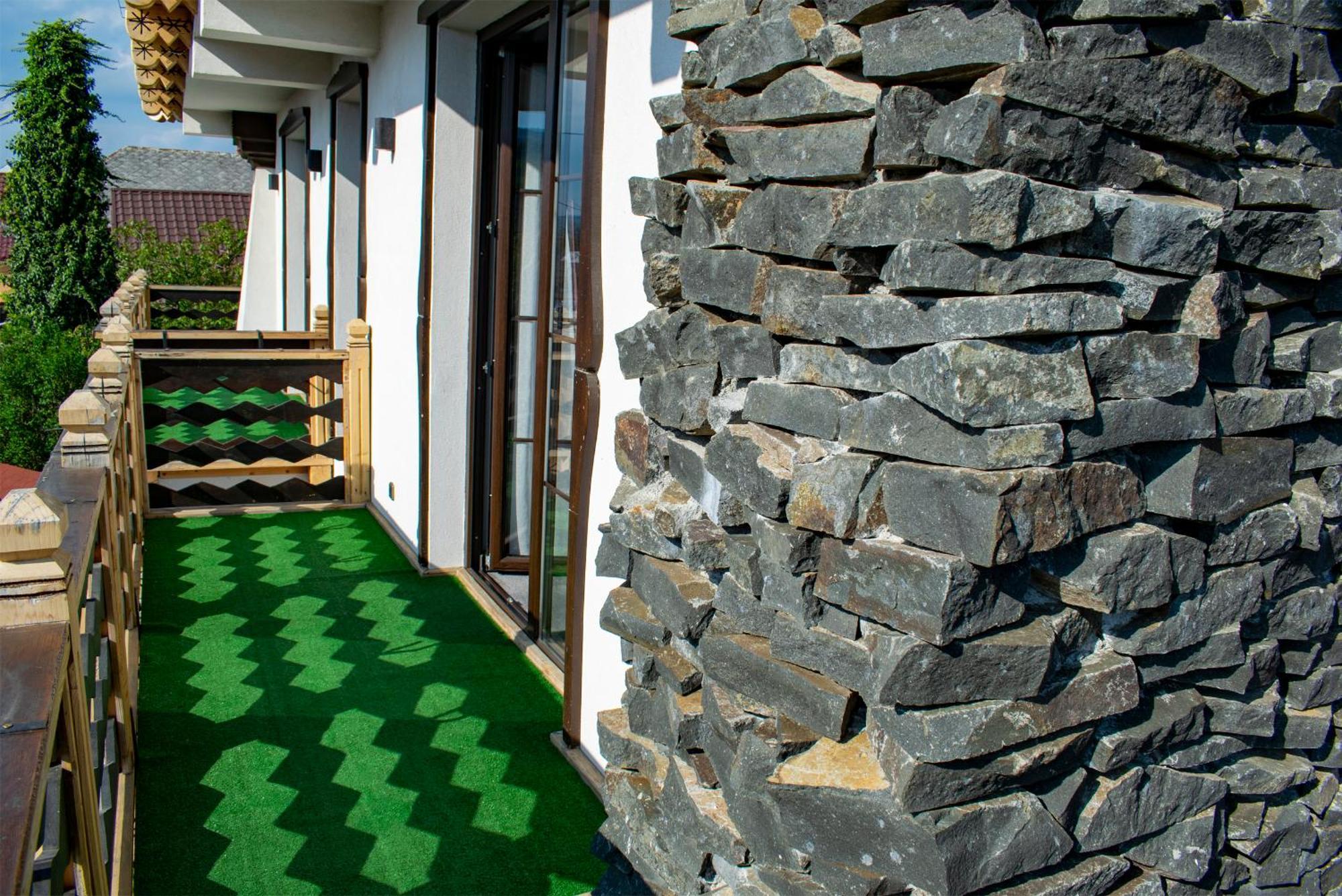 La Conacul Vesel Hotel Săpînţa Exterior foto