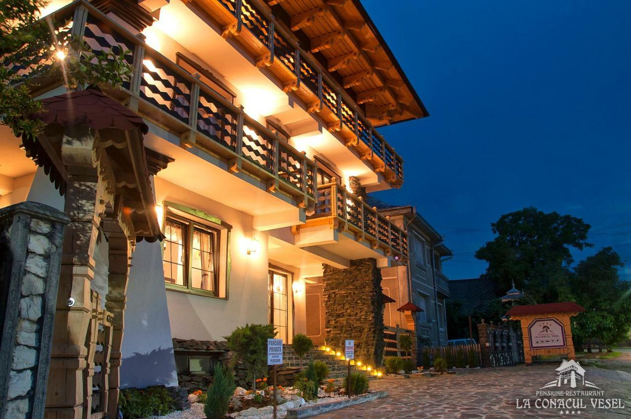 La Conacul Vesel Hotel Săpînţa Exterior foto